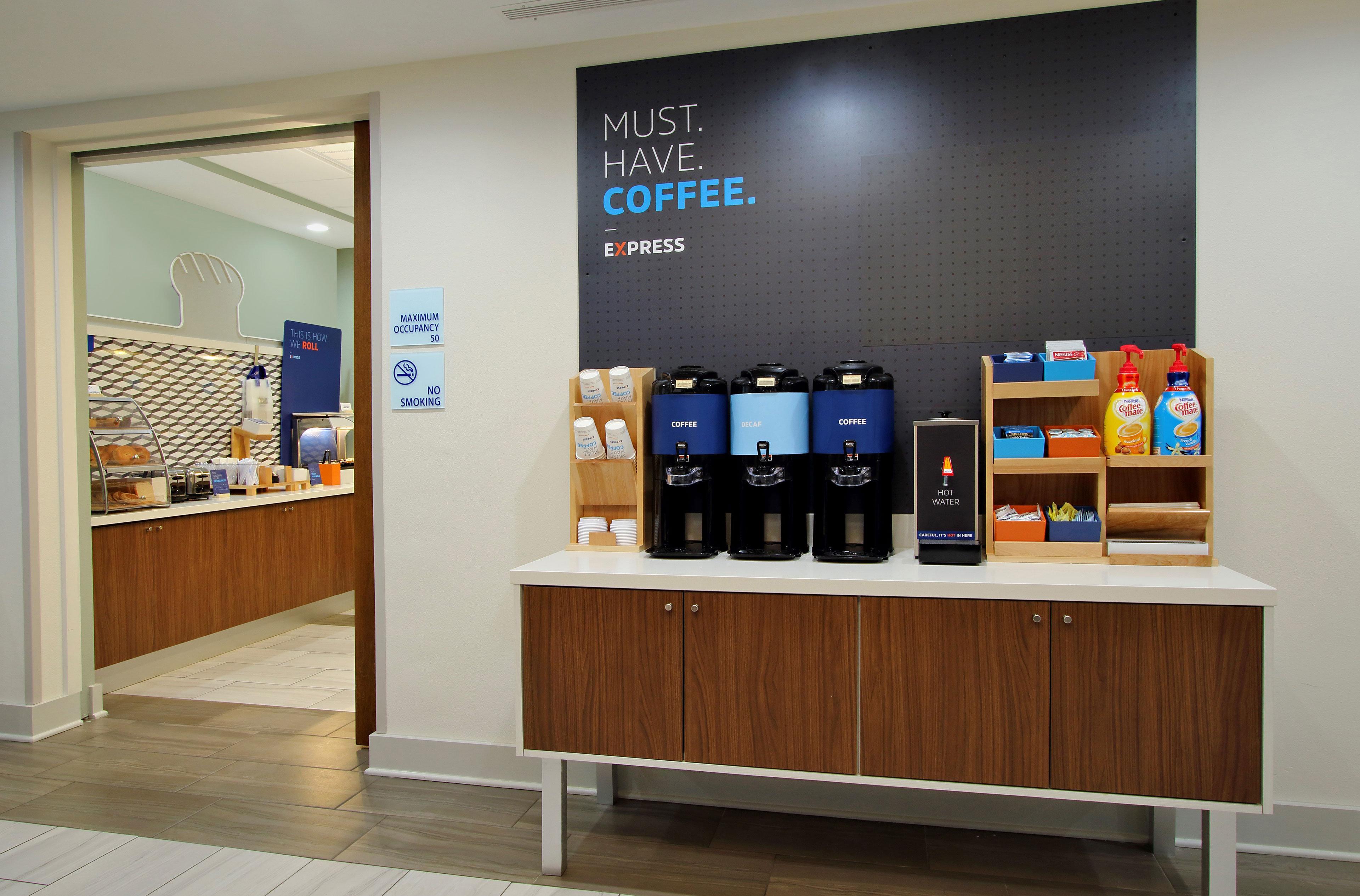 Holiday Inn Express Hotel & Suites Manchester Conference Center By Ihg Εξωτερικό φωτογραφία