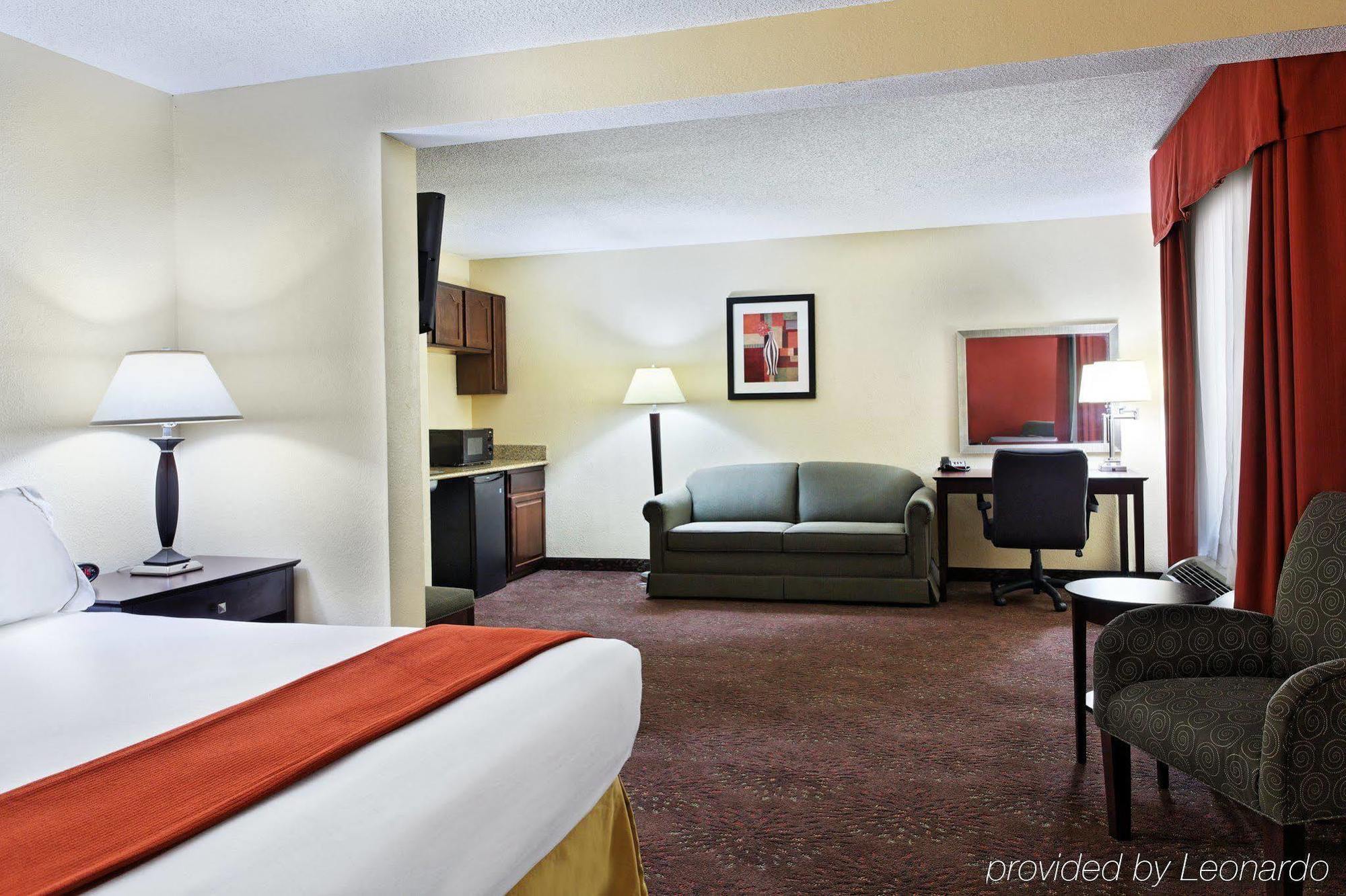 Holiday Inn Express Hotel & Suites Manchester Conference Center By Ihg Εξωτερικό φωτογραφία